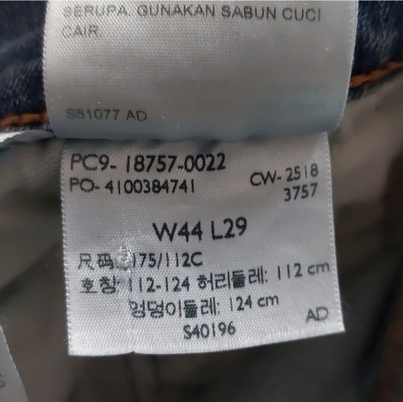 Levi's 541 Men's Tapered Leg Light Wash Blue Jeans Size 44W 29L Actual Size - Picture 12 of 12